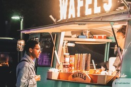 food-truck-selling-wafels-to-customers-night