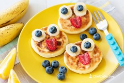 banana-blueberry-pancake-breakfast